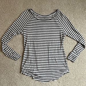 American Eagle Soft & Sexy Jegging Longsleeve Tshirt Gray Striped Women’s Small